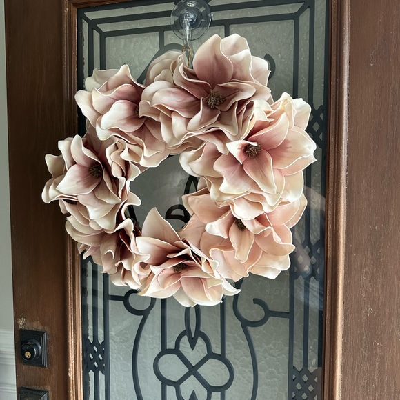 Simple Home Collection Other - Simple home collection, pink dahlia wreath